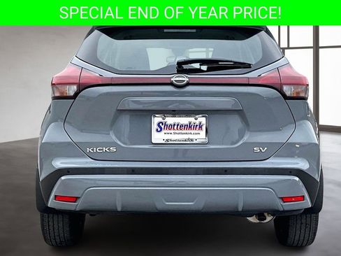 Used 2022 Nissan Kicks SV image 5