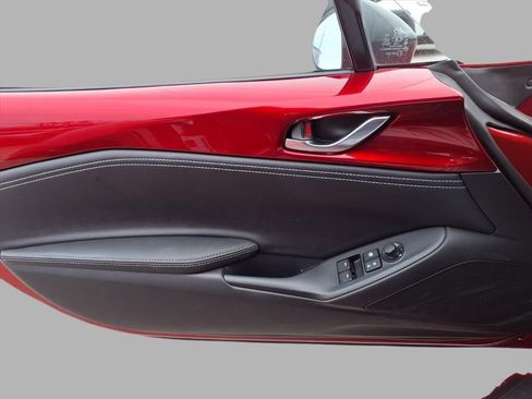 Used 2025 MAZDA MX-5 Miata Club image 10