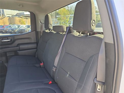 Used 2020 Chevrolet Silverado 1500 Custom w/ Custom Value Package image 15