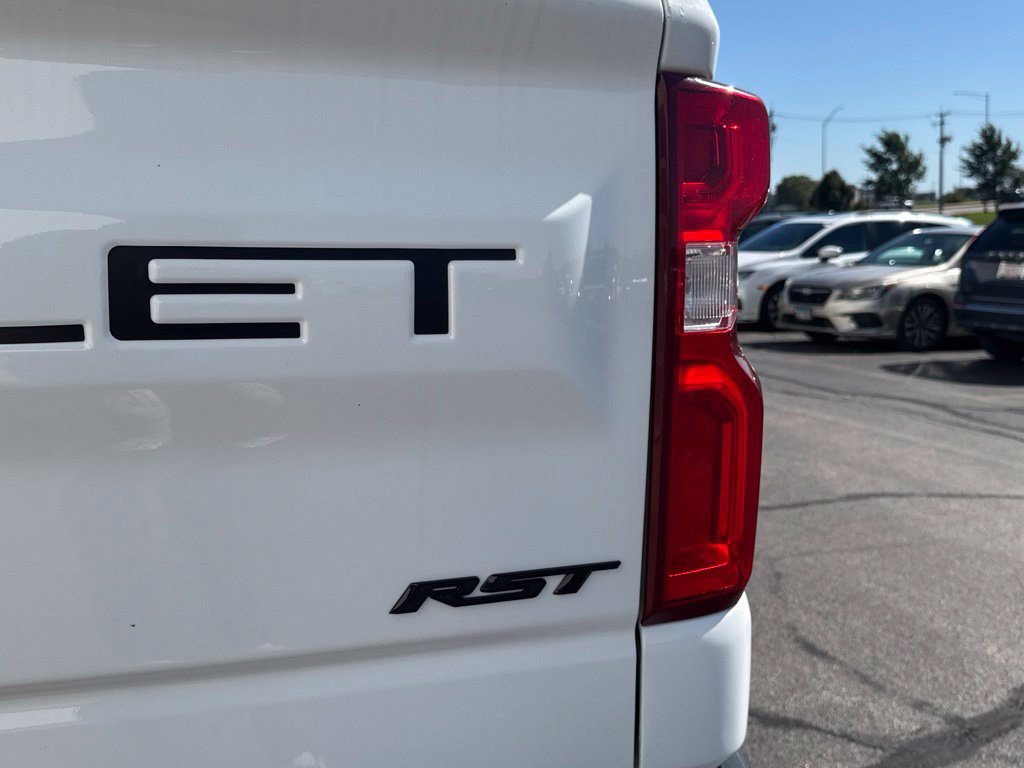 Used 2022 Chevrolet Silverado 1500 RST w/ Convenience Package II AWD/4WD image 7