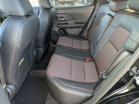 New 2026 Nissan Kicks SR image 26