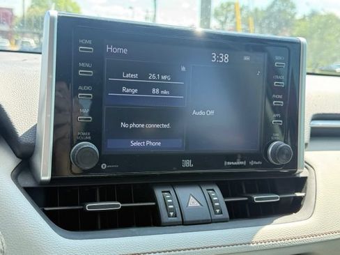 Used 2019 Toyota RAV4 XLE Premium FWD image 22