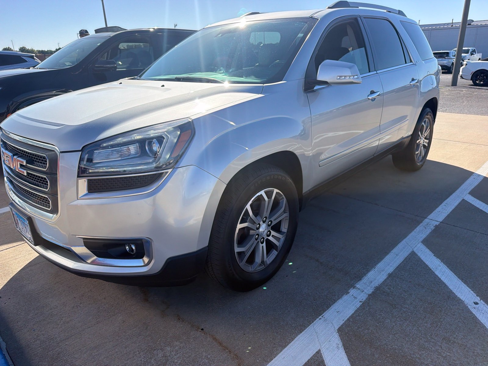 Used 2015 GMC Acadia SLT w/ Open Road Package FWD image 1