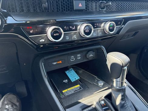 Used 2023 Honda CR-V EX-L image 25