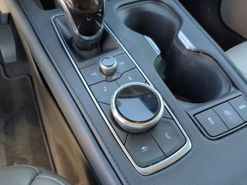 Used 2020 Cadillac XT4 Premium Luxury w/ Cold Weather Package image 28