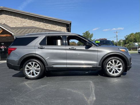 Used 2021 Ford Explorer Platinum w/ Equipment Group 601A AWD/4WD image 26