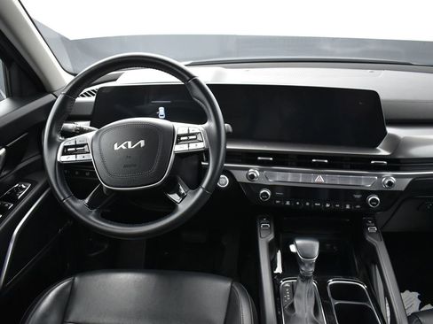 Certified 2025 Kia Telluride S image 15