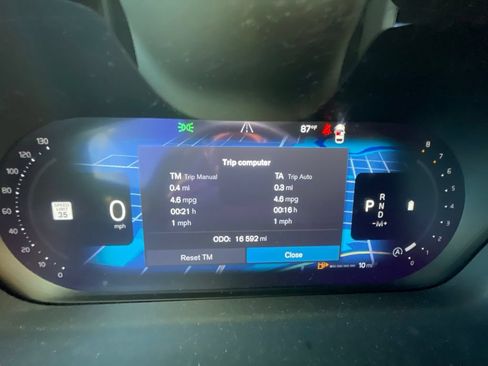 Used 2023 Volvo XC60 B5 Plus w/ Climate Package AWD/4WD image 25