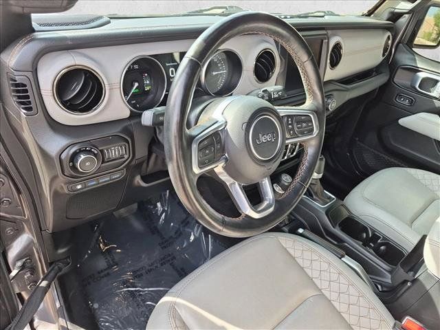 Used 2021 Jeep Wrangler Unlimited Sahara AWD/4WD image 16