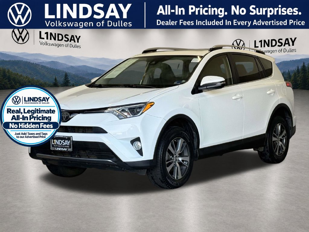 Used 2017 Toyota RAV4 XLE w/ Carpet Mat Package FWD image 4