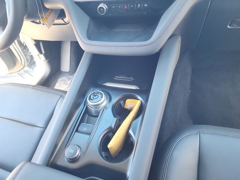 New 2025 Ford Explorer Active w/ Active Comfort Package image 29