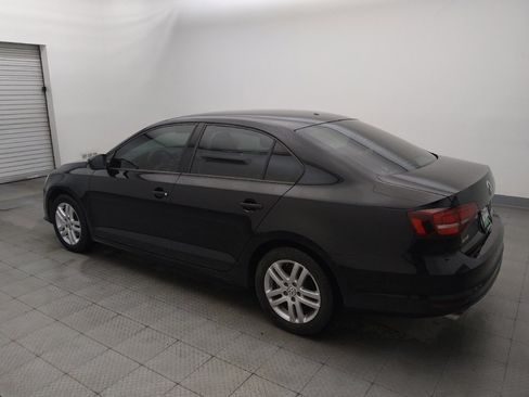 Used 2018 Volkswagen Jetta S w/ Cold Weather Package FWD image 3