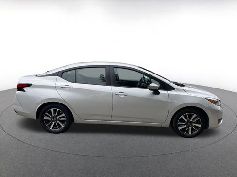 Used 2025 Nissan Versa SV image 15