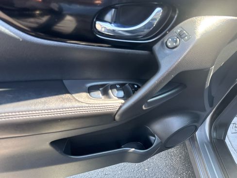 Used 2019 Nissan Rogue Sport SV w/ All-Weather Package AWD/4WD image 10