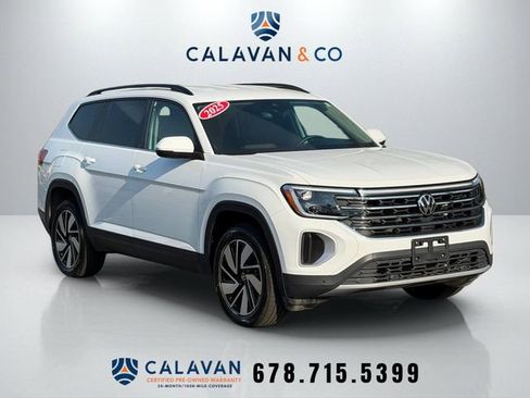 Used 2025 Volkswagen Atlas SE image 1
