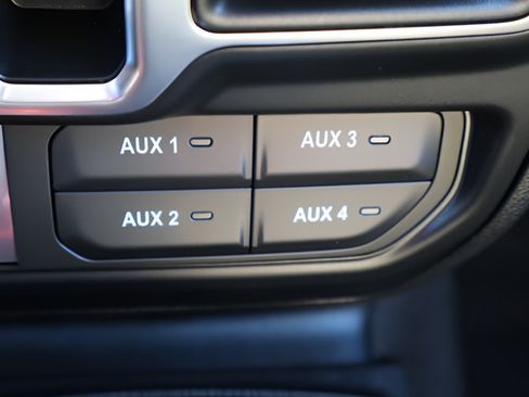 New 2026 Jeep Gladiator Willys AWD/4WD image 19