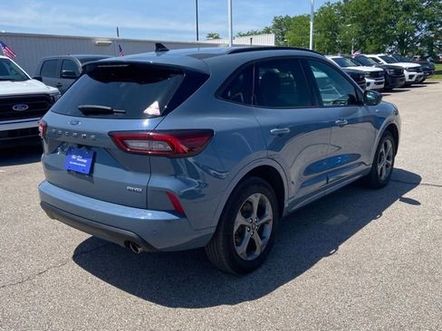 Used 2024 Ford Escape ST-Line w/ Tech Pack #1 AWD/4WD image 3