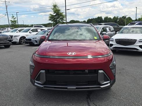 Used 2024 Hyundai Kona Limited AWD/4WD image 8