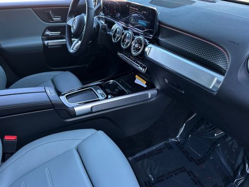 New 2026 Mercedes-Benz GLB 250 image 10