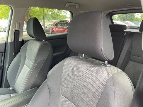 Used 2024 Nissan Rogue SV FWD image 24