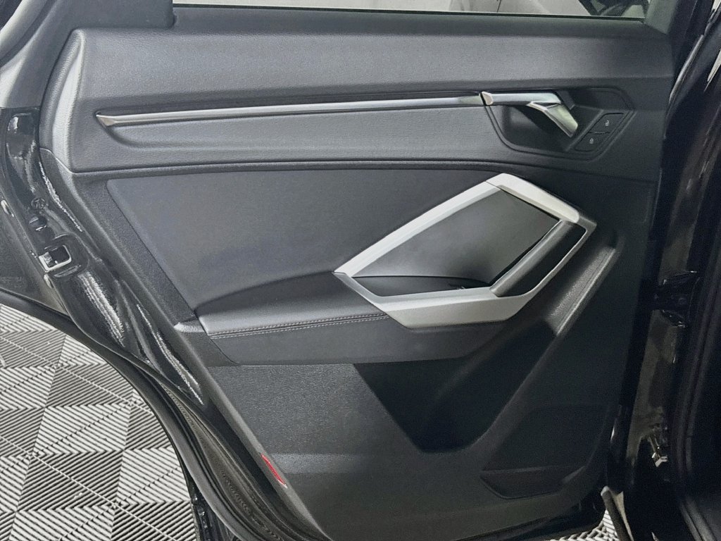 Used 2025 Audi Q3 2.0T Premium AWD/4WD image 19
