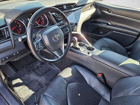Used 2020 Toyota Camry XSE image 10