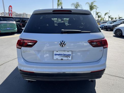 Used 2018 Volkswagen Tiguan SEL image 9