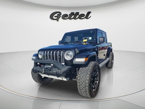 Used 2020 Jeep Gladiator Overland AWD/4WD image 1