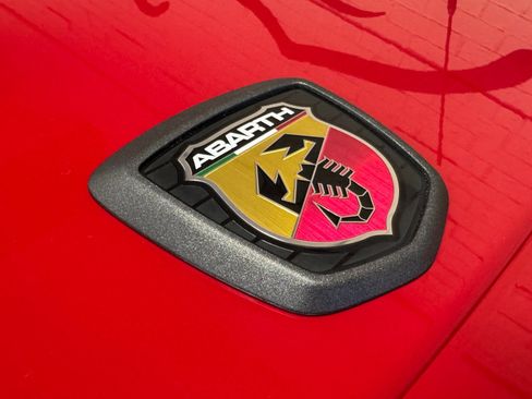 Used 2017 FIAT 124 Spider Abarth image 39