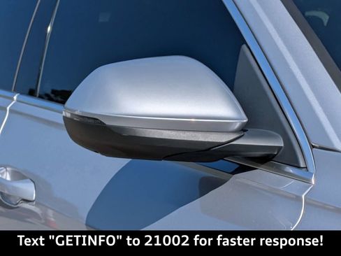 Used 2021 Audi Q8 Premium Plus w/ Premium Plus Package image 11