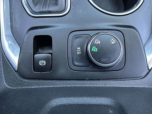 Used 2020 Chevrolet Traverse LS AWD/4WD image 9