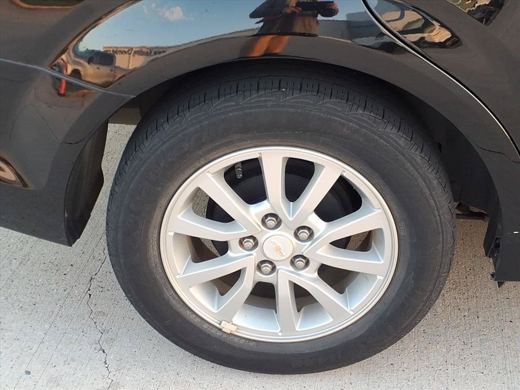 Used 2019 Chevrolet Sonic LT FWD image 13