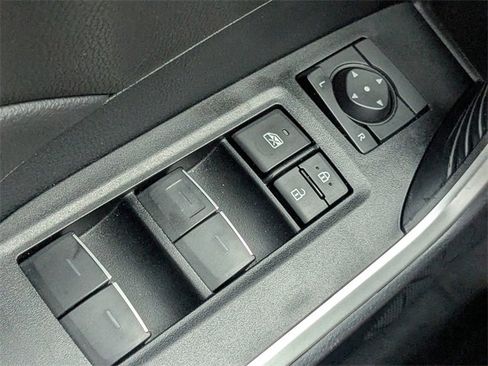 Used 2025 Toyota RAV4 XLE image 24