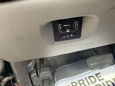 Used 2014 Chevrolet Silverado 3500 W/T w/ Snow Plow Prep Package AWD/4WD image 27
