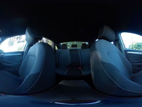 Used 2025 Volkswagen Jetta Sport image 41