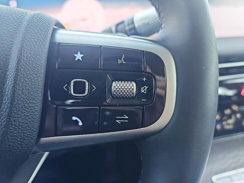 Used 2025 Genesis G80 2.5T Advanced image 23