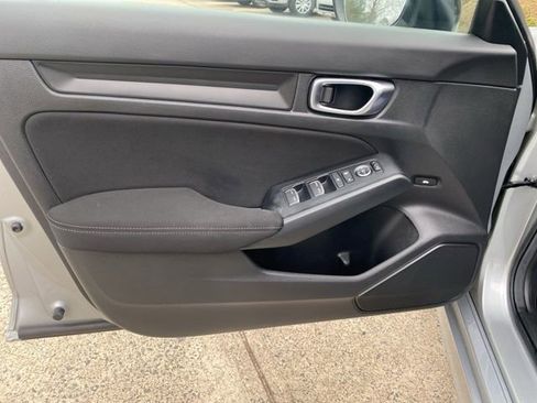 Used 2025 Honda Civic Sport image 17