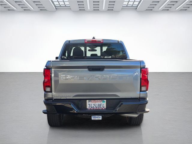 Used 2025 Chevrolet Colorado W/T AWD/4WD image 5