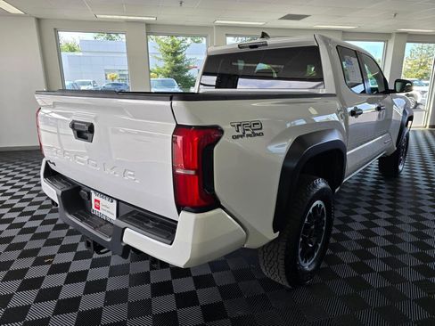 Used 2024 Toyota Tacoma TRD Off-Road AWD/4WD image 3