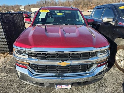 Used 2018 Chevrolet Silverado 1500 LT w/ All Star Edition image 2