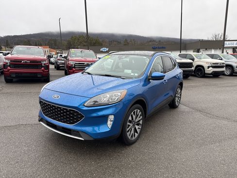 Used 2020 Ford Escape Titanium image 8