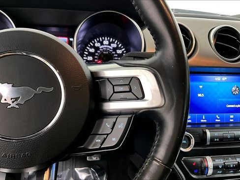 Used 2022 Ford Mustang Premium image 19