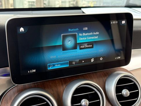 Certified 2022 Mercedes-Benz GLC 300 w/ Premium Package Lite image 21