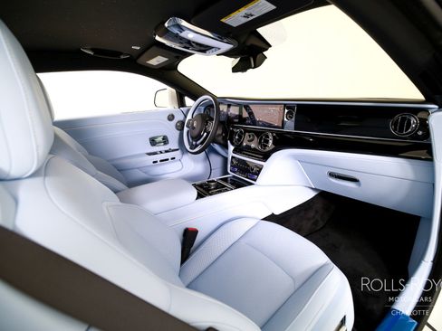 Used 2025 Rolls-Royce Spectre w/ Spectre Enhancement Package image 25