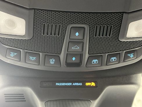 Used 2024 Ford Expedition Limited image 31