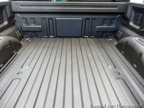 Used 2025 Ford F150 Raptor AWD/4WD image 23