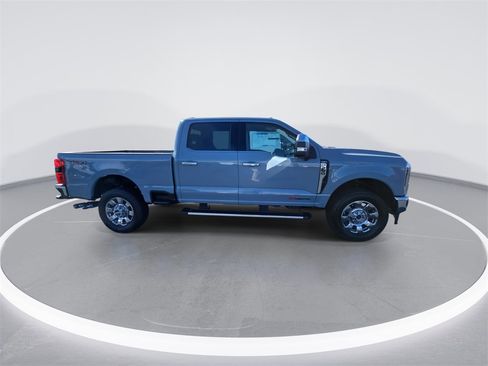 New 2026 Ford F250 Lariat w/ Chrome Package image 9