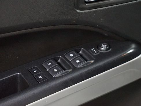 Used 2019 Chevrolet Colorado ZR2 AWD/4WD image 25