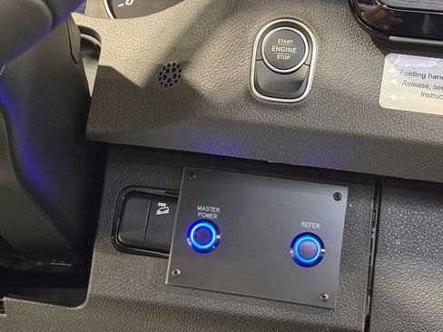 New 2025 Mercedes-Benz Sprinter 2500 image 36