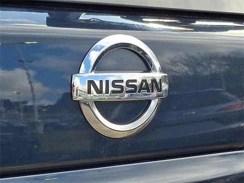 Used 2017 Nissan Murano S image 28